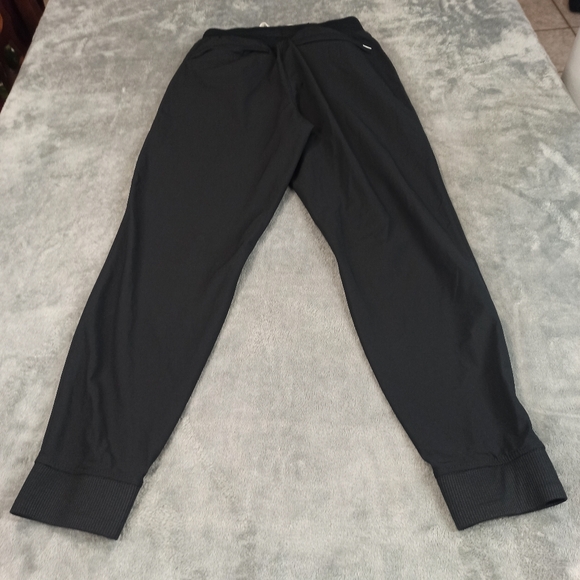 Vuori Men's Black Athletic Joggers Size Small - Picture 5 of 16